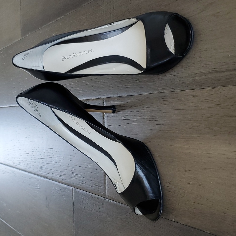 Enzo Angiolini Black Leather Peep Toe Heels